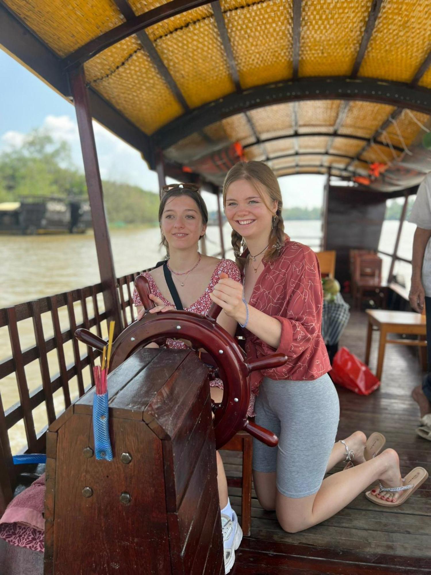 Hide Away Bungalows In Ben Tre City Екстер'єр фото